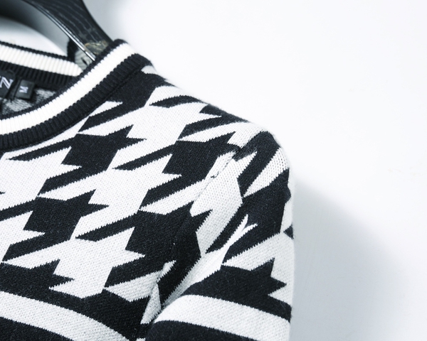 ブランドセーター角部分ディテール